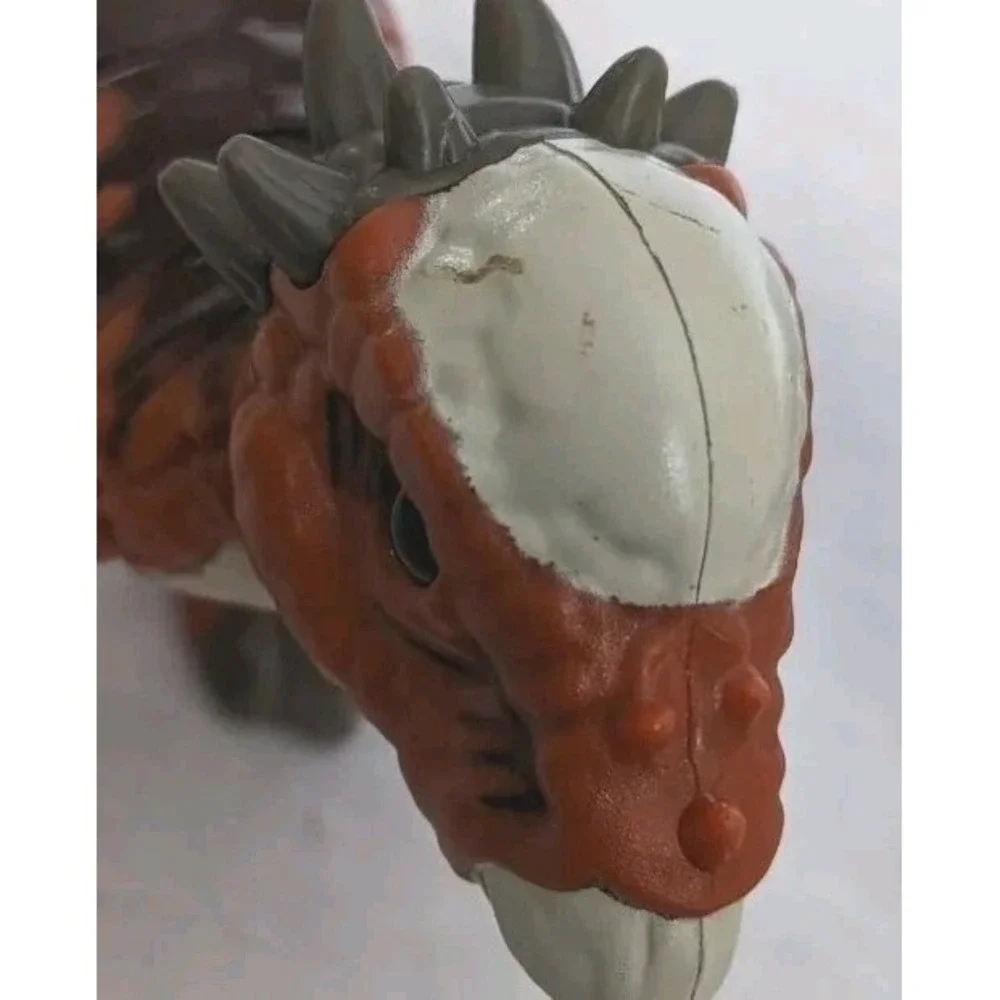 Jurassic World Dinosaurs Velociraptor Pachycephalosaurus Dilophosaurus Baby Park
